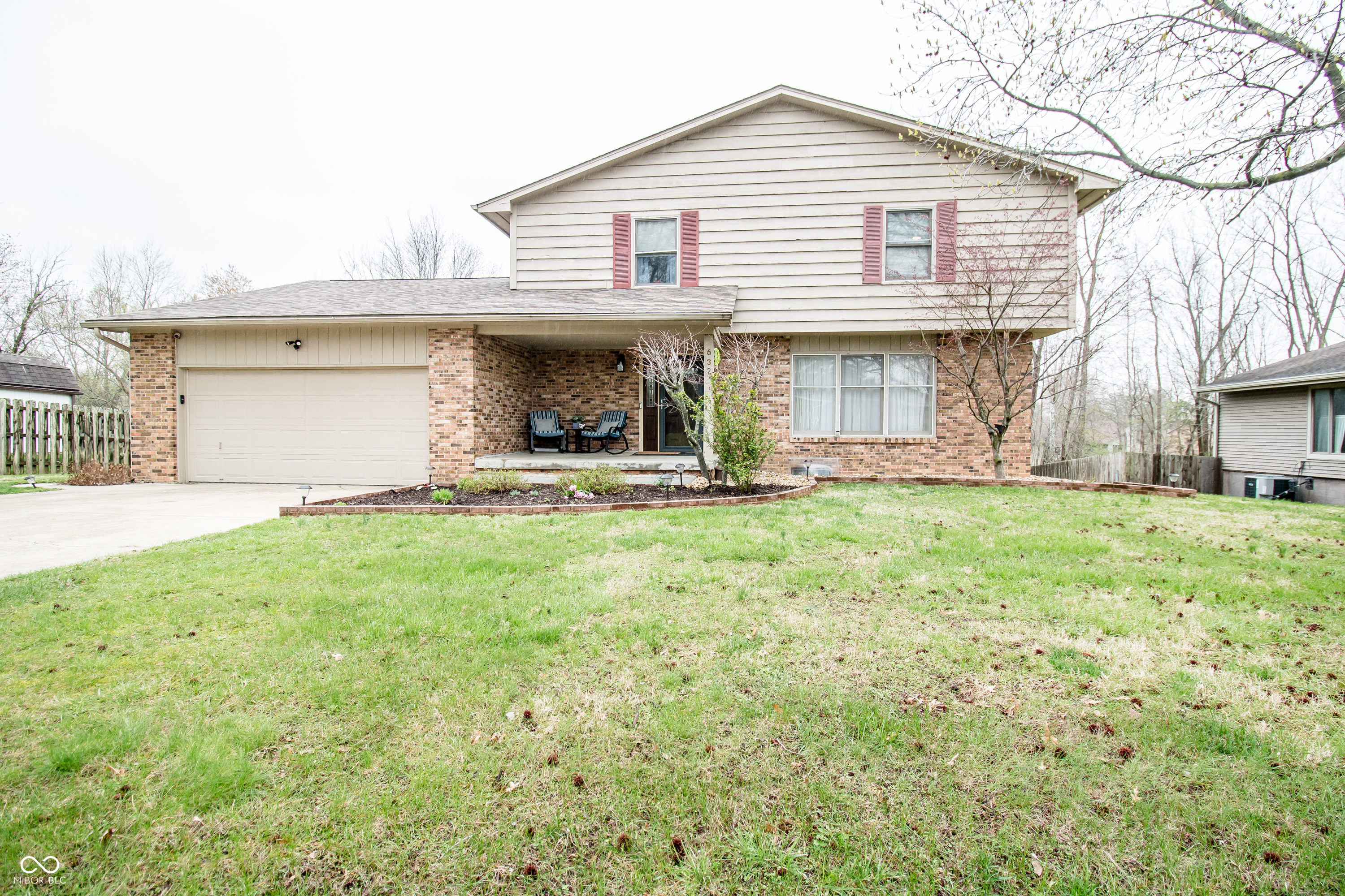 632 Ridgeview Lane Columbus, IN 47201 - Photo 1 of 40 Gallery Image 1
