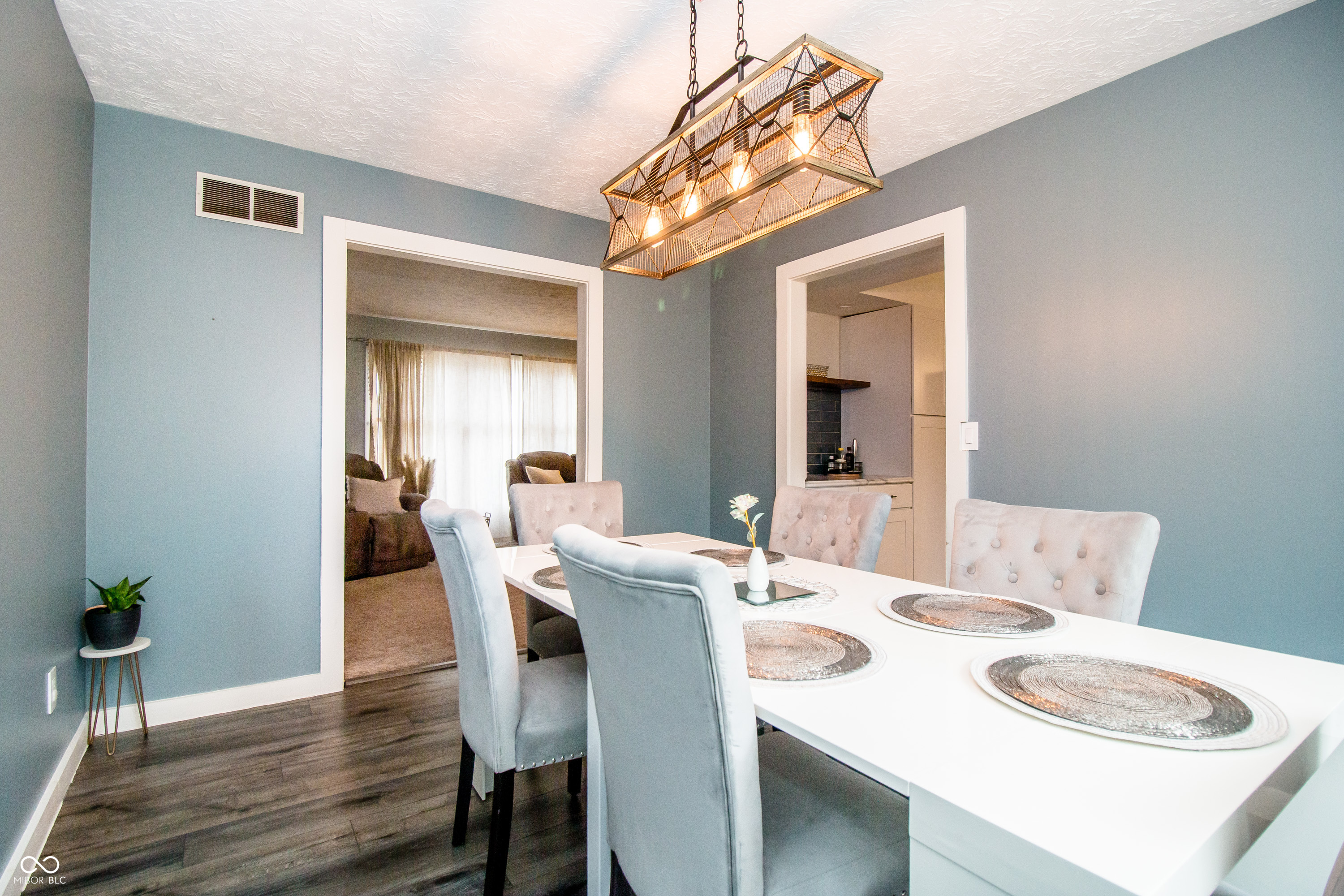 632 Ridgeview Lane Columbus, IN 47201 - Photo 11 of 40 Gallery Image 11