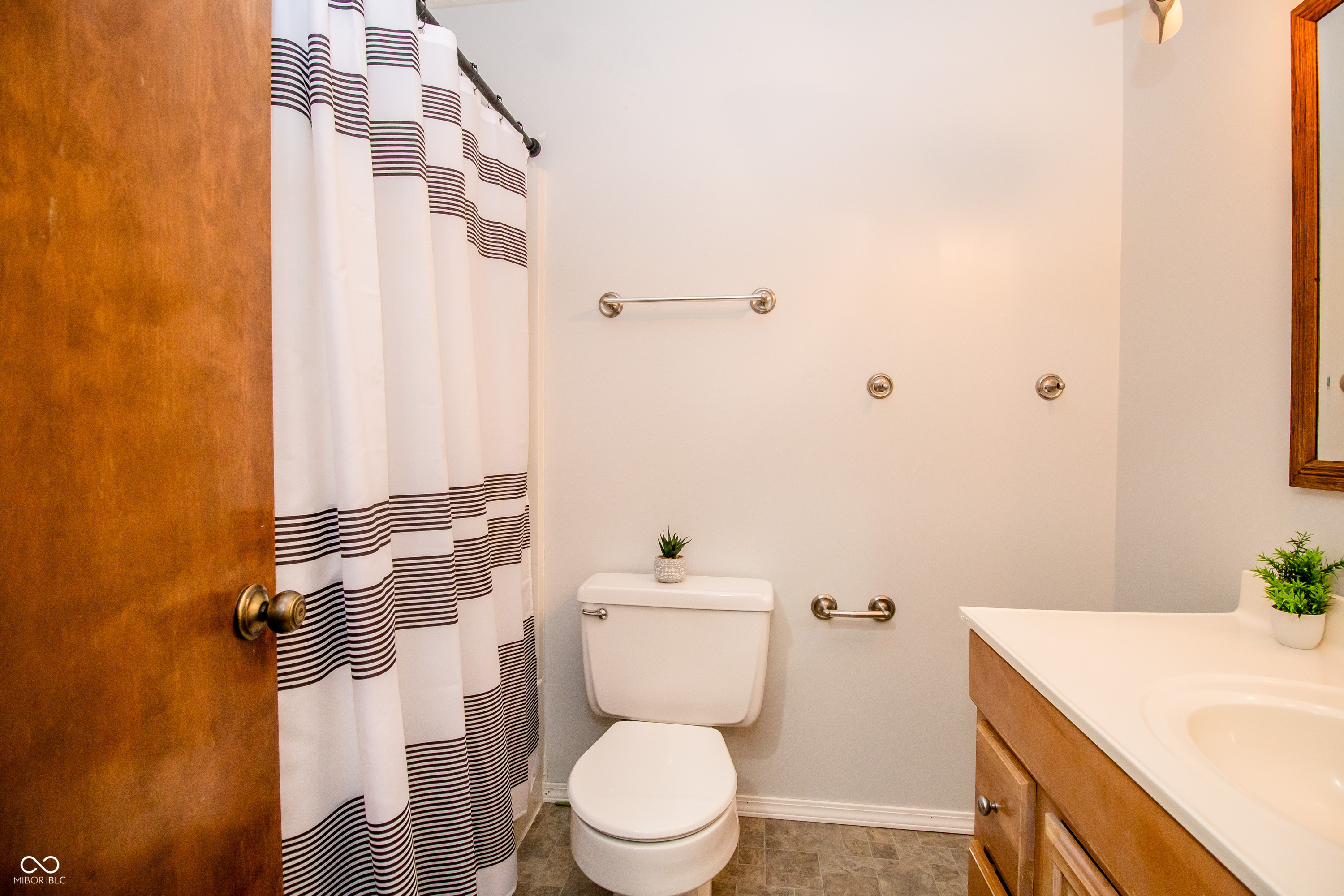 632 Ridgeview Lane Columbus, IN 47201 - Photo 30 of 40 Gallery Image 30