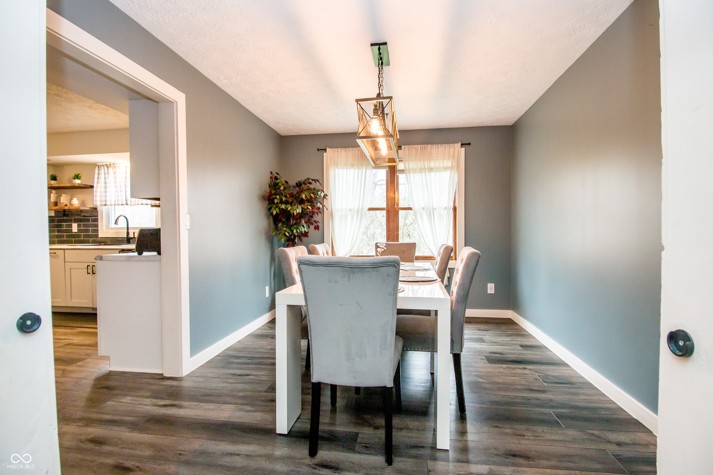 632 Ridgeview Lane Columbus, IN 47201 - Photo 9 of 40 Gallery Image 9