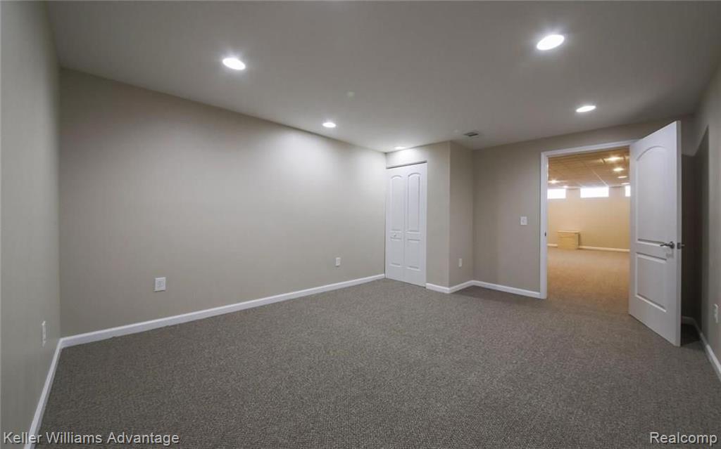 36932 Fox Run Farmington Hills, MI 48331 - Photo 36 of 37