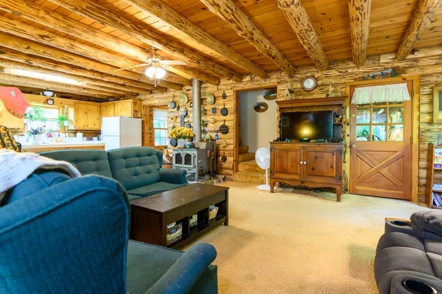 $372,500 | 31 Lake Road, Junction City, CA 96048