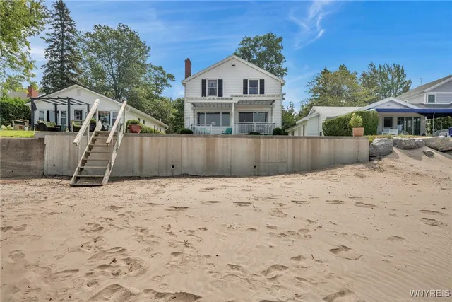 $899,000 | 1160 Stewart Avenue, Hanover, NY 14136