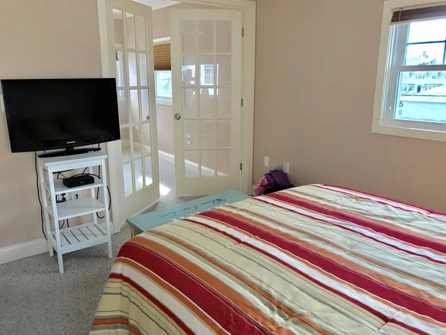 $3,200 | 37 R Street, Unit NOV TO JUNE, Hull, MA 02045