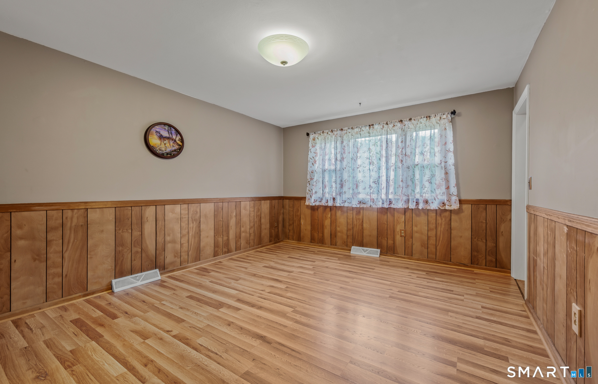 19 Sheffield Road North Haven, CT 06473 - Photo 14 of 33 Gallery Image 14
