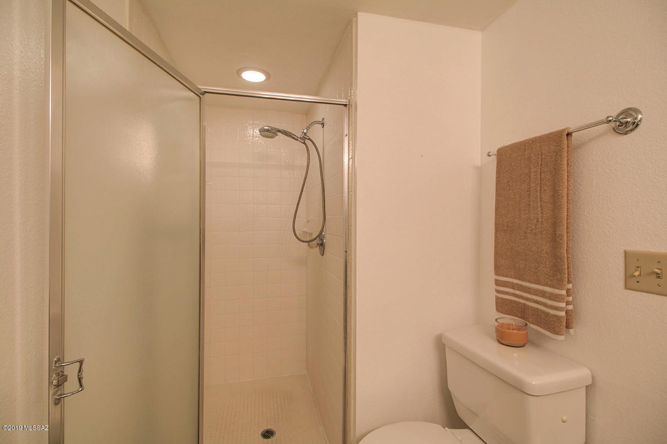 1200 East River Road, Unit K136 Tucson, AZ 85718 - Photo 12 of 28