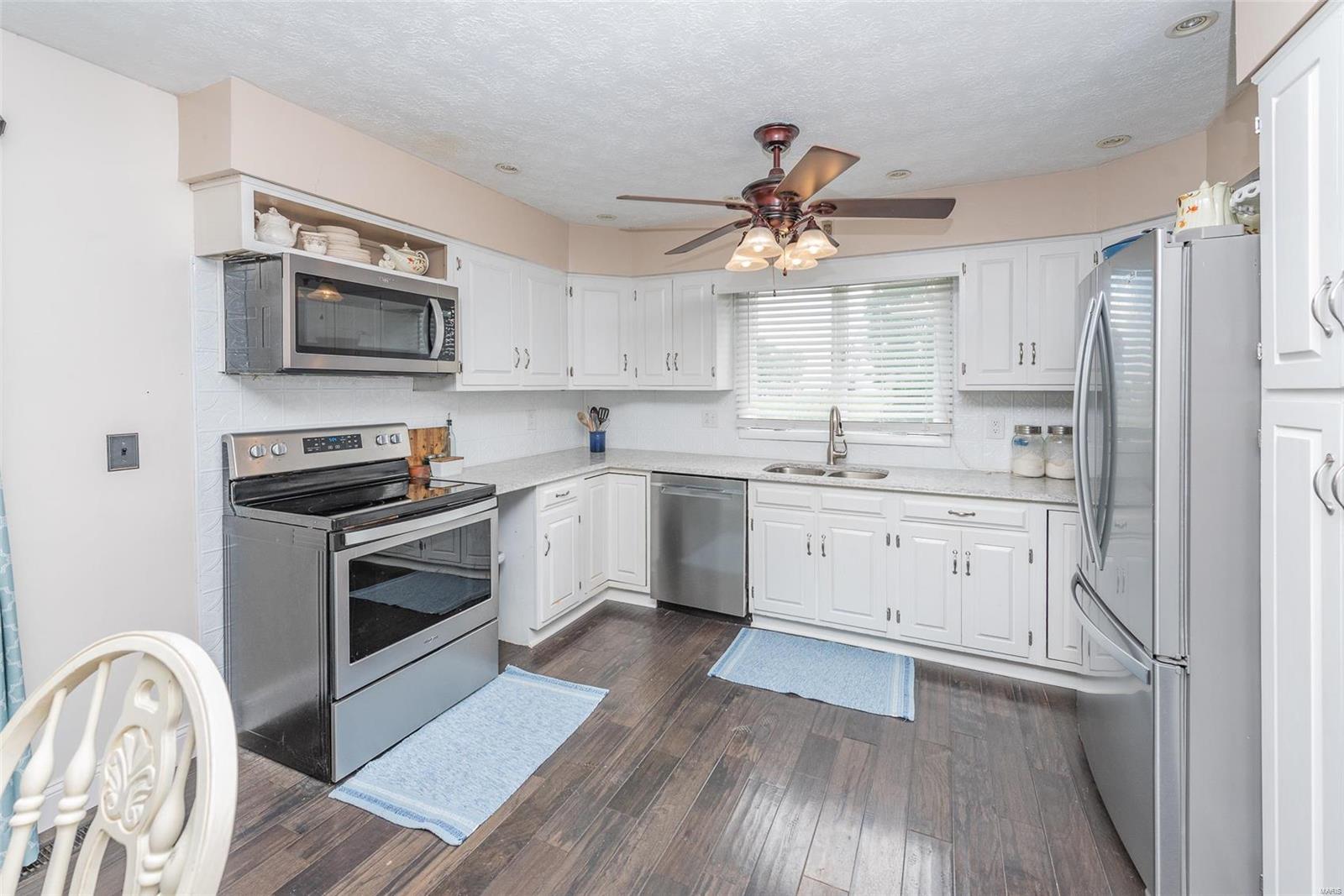 348 Blackjack Road Troy, IL 62294 - Photo 6 of 19