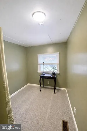 $114,500 | 7 Oak Drive, Spring City, PA 19475