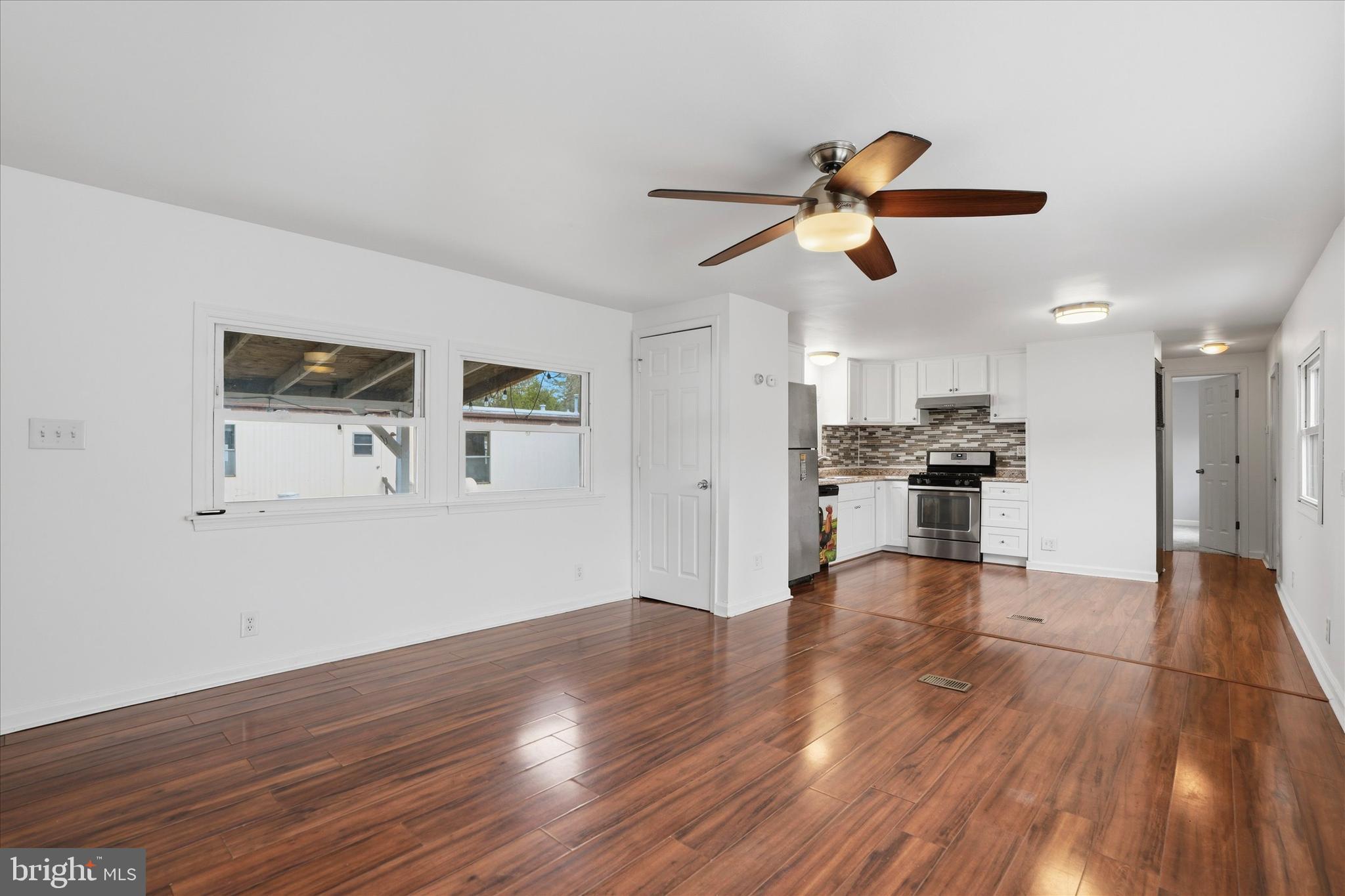 7 Oak Drive Spring City, PA 19475 - Photo 5 of 15 From living room into kitchen