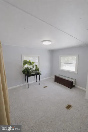 $114,500 | 7 Oak Drive, Spring City, PA 19475