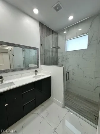 $2,300 | 325 Paulcrest Avenue, Lehigh Acres, FL 33974