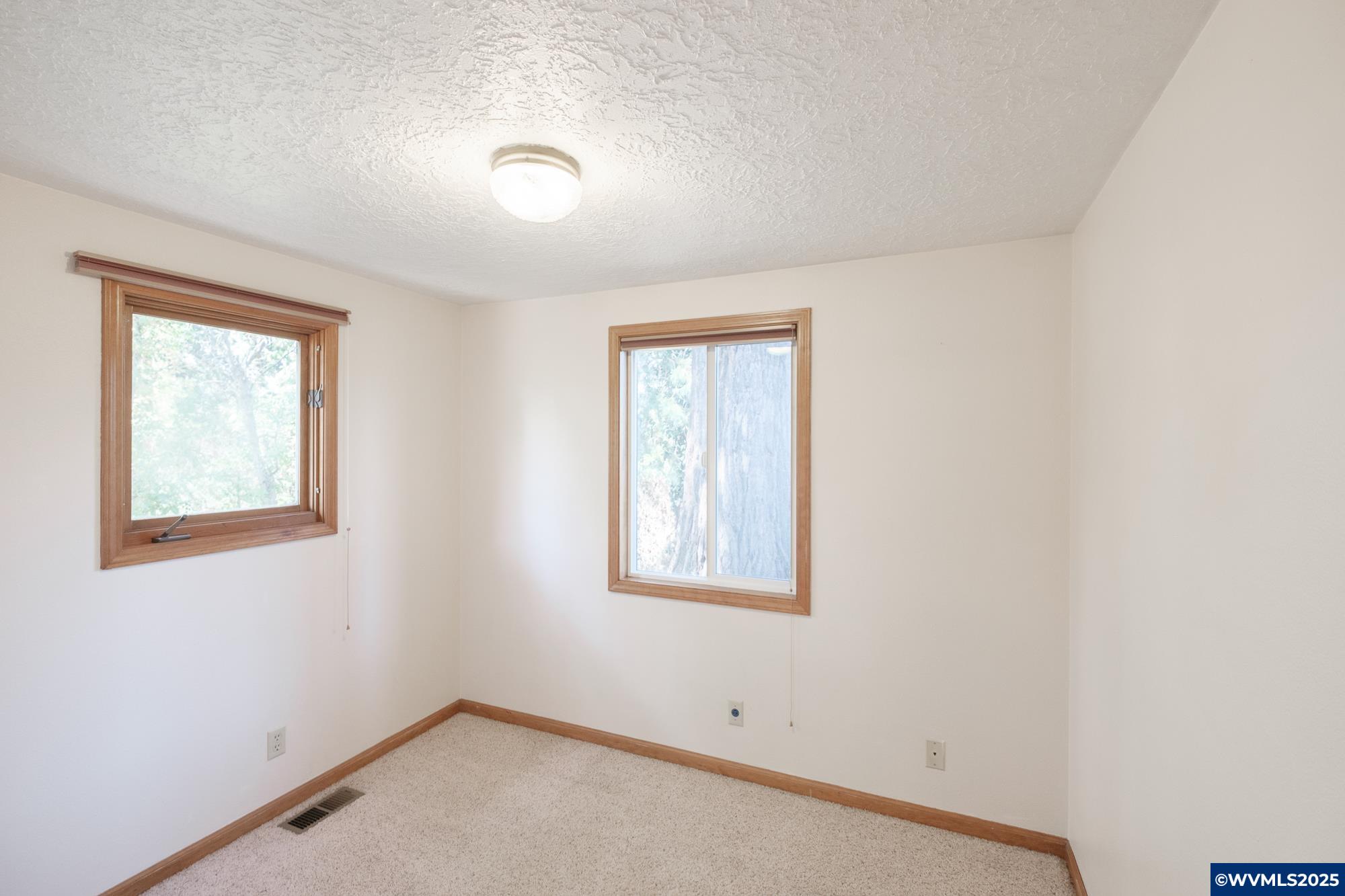 320 North Gun Club Road Independence, OR 97351 - Photo 15 of 47