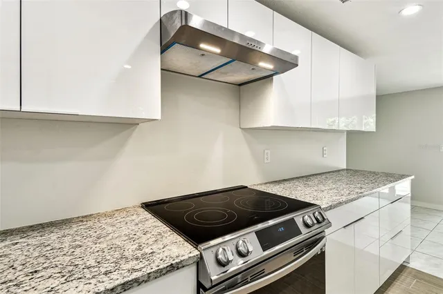 $400,000 | 16138 Manorwood Circle, Tampa, FL 33624