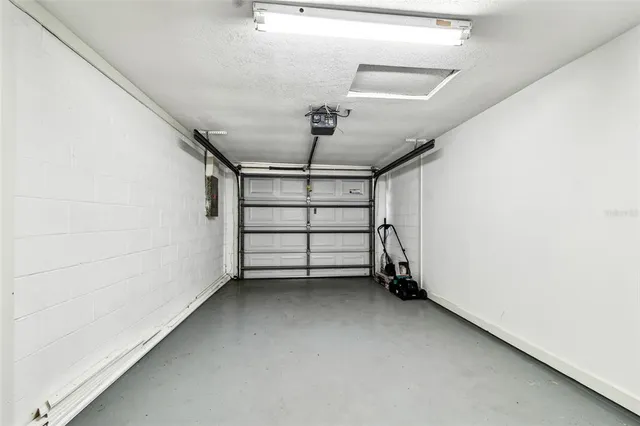 $400,000 | 16138 Manorwood Circle, Tampa, FL 33624