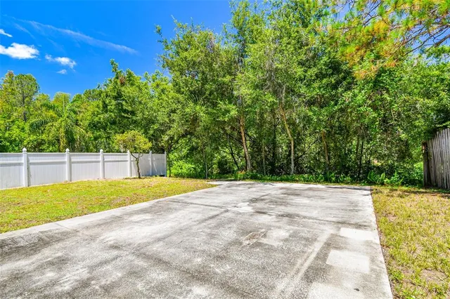 $400,000 | 16138 Manorwood Circle, Tampa, FL 33624