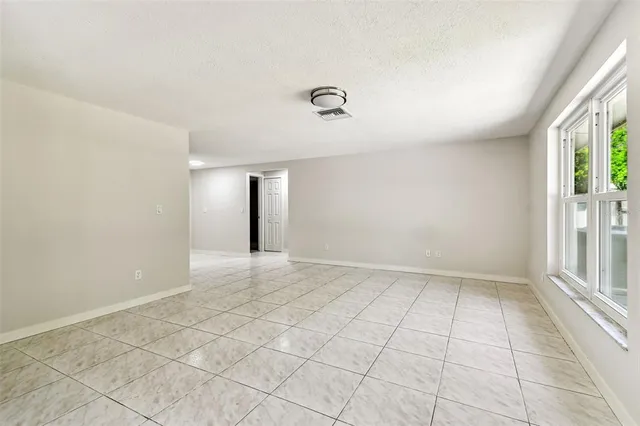 $400,000 | 16138 Manorwood Circle, Tampa, FL 33624