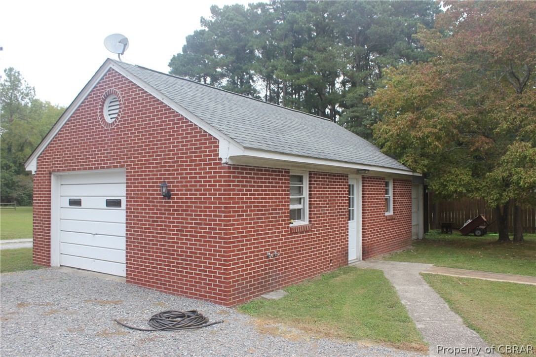 10325 Buckley Hall Road Mathews, VA 23109 - Photo 5 of 30 Gallery Image 5