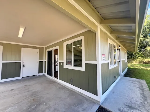 a view of an entryway of the house