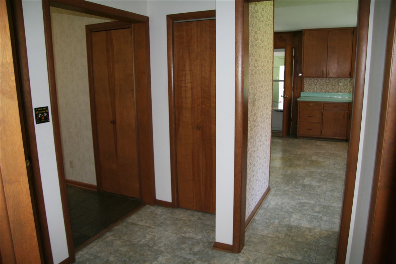 1330 South Valley Forge Road Bloomington, IN 47401 - Photo 10 of 36