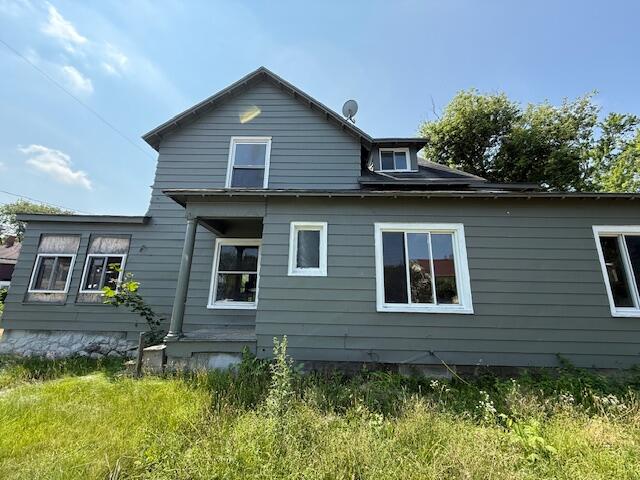 1026 Carl Breeding Way Jackson, MI 49203 - Photo 3 of 22 IMG_1841