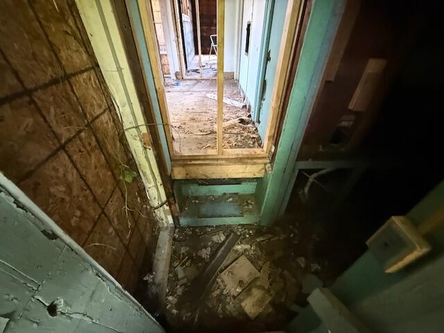 1026 Carl Breeding Way Jackson, MI 49203 - Photo 8 of 22 IMG_1828