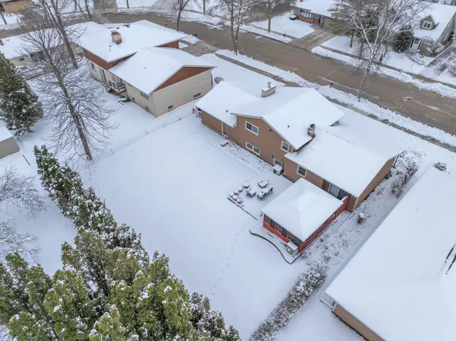 $387,000 | 2324 Silver Leaf Lane, Sheboygan, WI 53083