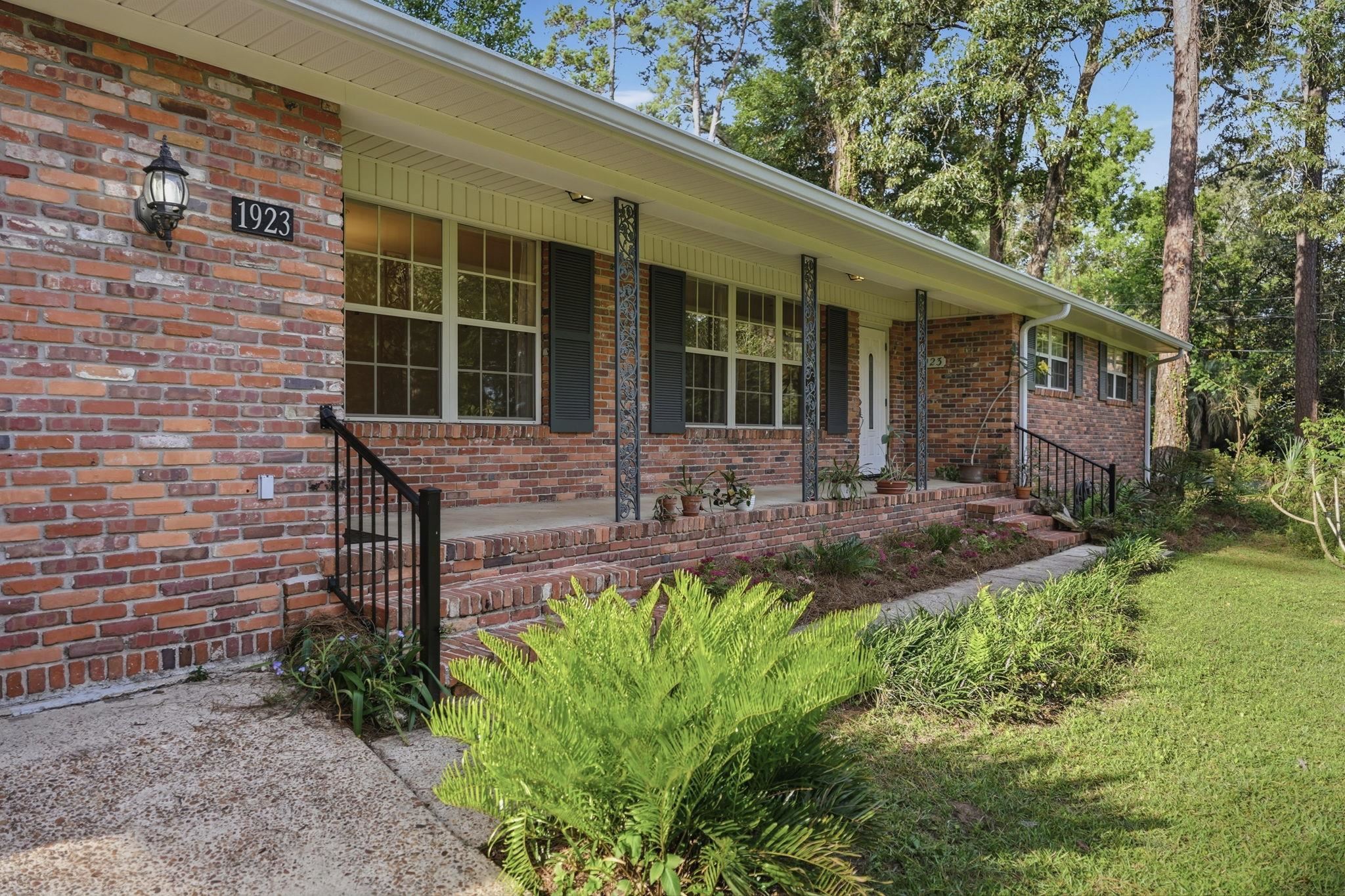 1923 Sharon Road Tallahassee, FL 32303 - Photo 6 of 52