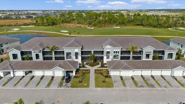 $2,300 | 12440 Wellen Golf Street, Unit 104, Venice, FL 34293