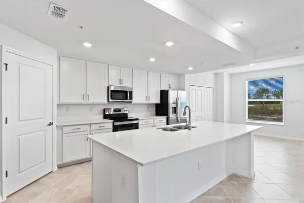 $2,300 | 12440 Wellen Golf Street, Unit 104, Venice, FL 34293