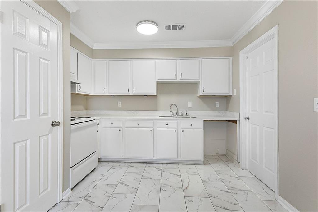 1821 Southdown Road Laplace, LA 70068 - Photo 3 of 10 Gallery Image 3