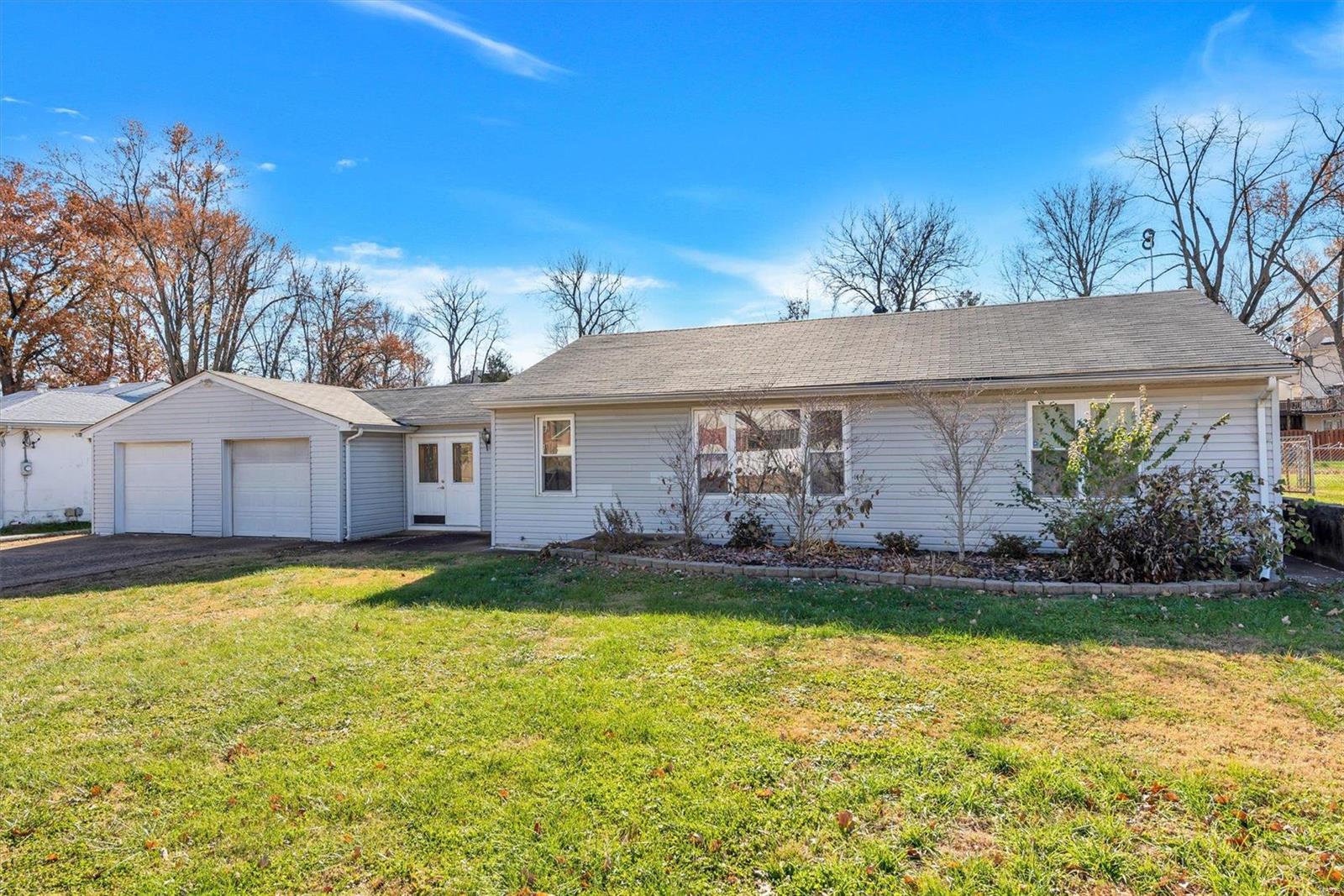 674 Forder Road St. Louis, MO 63129 - Photo 1 of 30 Gallery Image 1