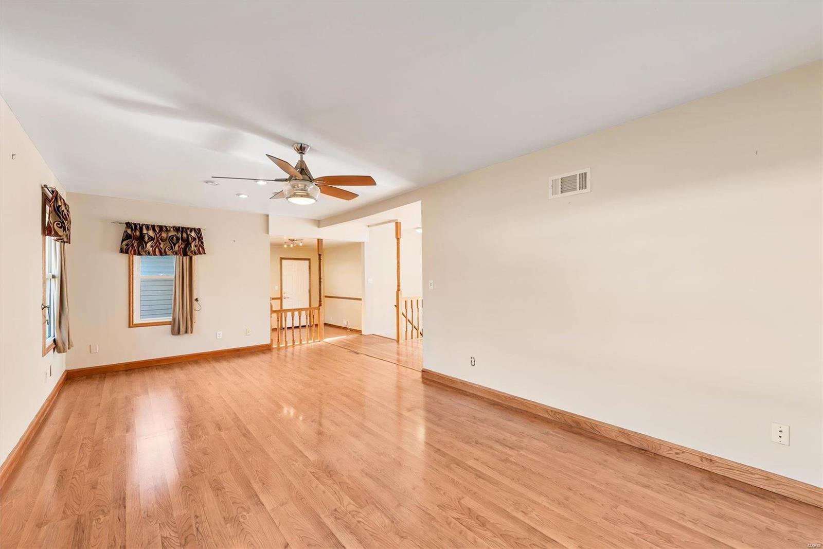 674 Forder Road St. Louis, MO 63129 - Photo 8 of 30 Gallery Image 8