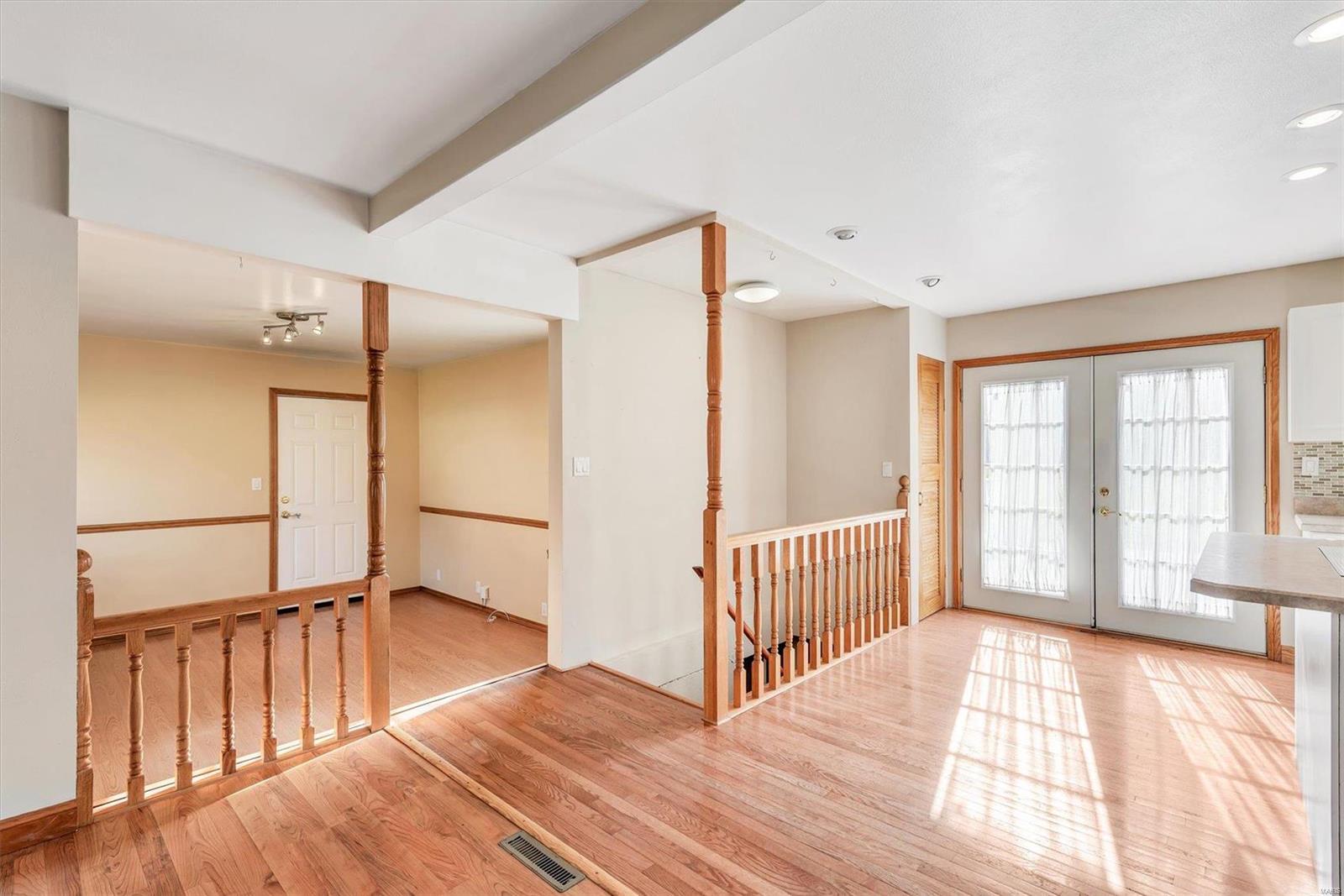674 Forder Road St. Louis, MO 63129 - Photo 9 of 30 Gallery Image 9