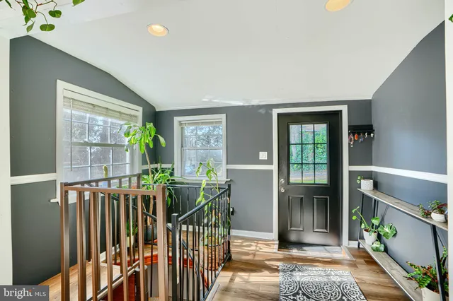 a view of entryway with interior