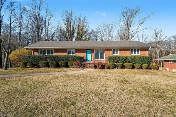 $345,000 | 914 Oakcrest Drive, Reidsville, NC 27320