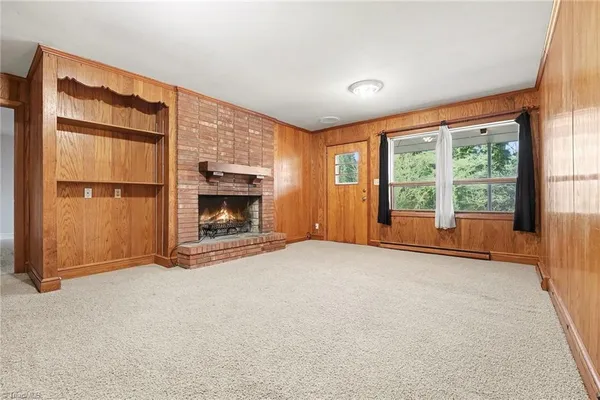 $345,000 | 914 Oakcrest Drive, Reidsville, NC 27320