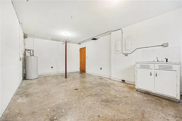 $345,000 | 914 Oakcrest Drive, Reidsville, NC 27320