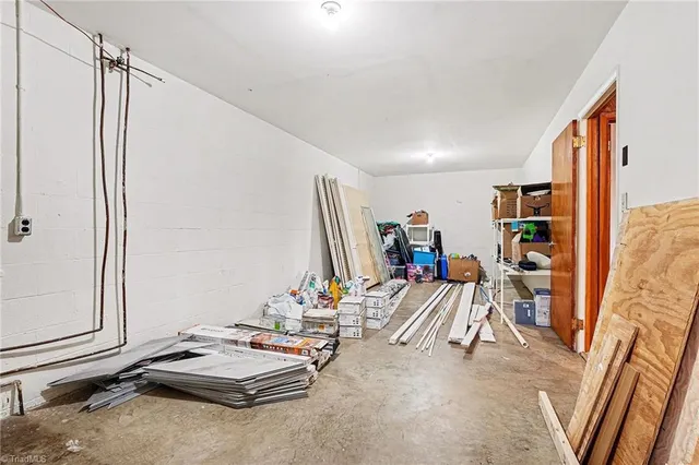 $363,000 | 914 Oakcrest Drive, Reidsville, NC 27320