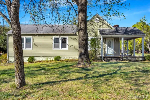 $170,000 | 1212 North Moreland Road, Moro, IL 62067