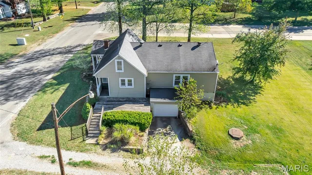 $170,000 | 1212 North Moreland Road, Moro, IL 62067