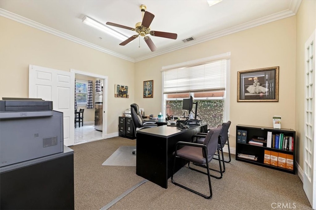 3845 Tenth Street Riverside, CA 92501 - Photo 16 of 45 a view of a livingroom with furniture