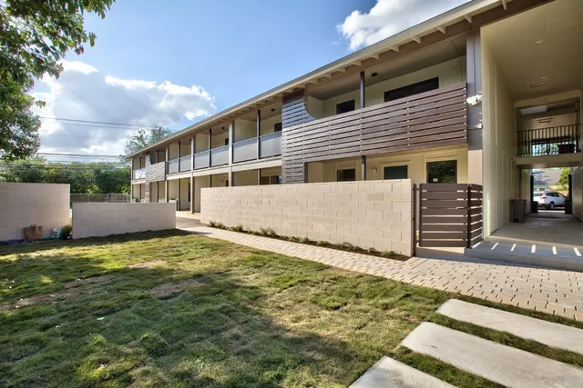 $1,425 | 924 East 51st Street, Unit 108, Austin, TX 78751