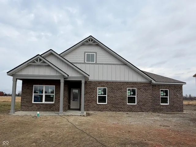 $419,900 | 7760 Magnolia Street, New Palestine, IN 46163