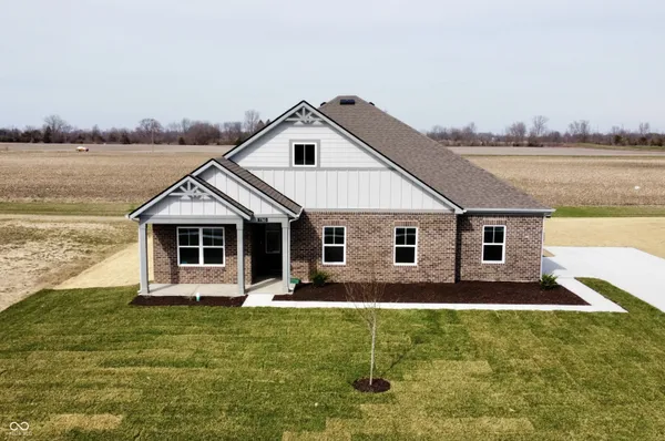 $414,900 | 7760 Magnolia Street, New Palestine, IN 46163