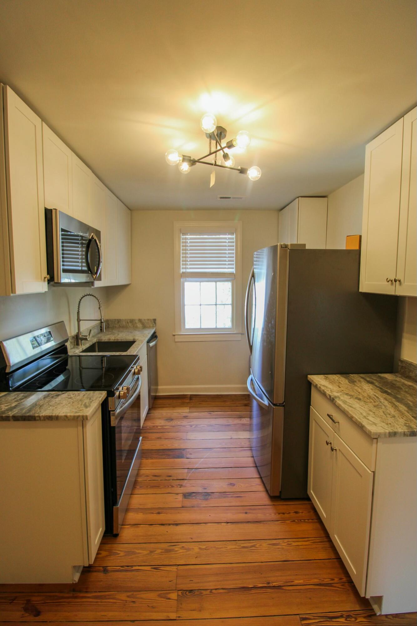 419 Whilden Street, Unit F Mount Pleasant, SC 29464 - Photo 4 of 12 tempImageDhyr5D