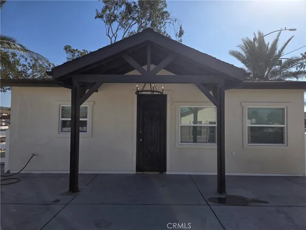 $3,250 | 691 Sixth Street, Norco, CA 92860