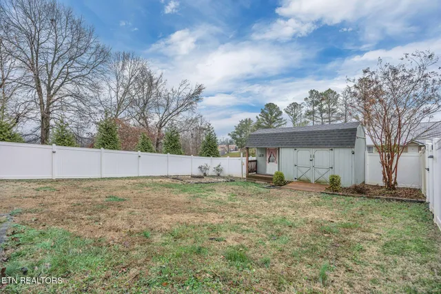 $279,900 | 127 West Cardin Street, Etowah, TN 37331