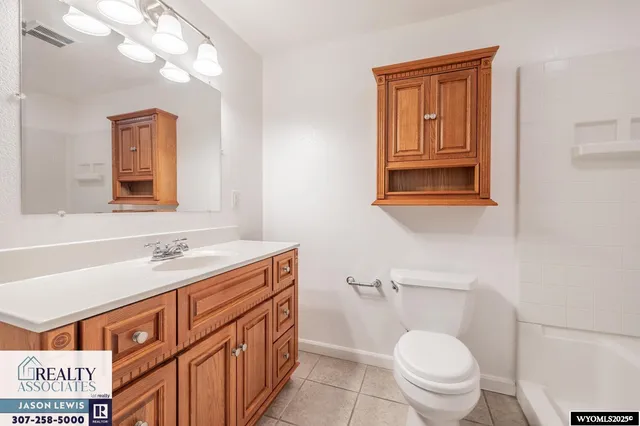 $399,000 | 5301 Pawnee Circle, Bar Nunn, WY 82601