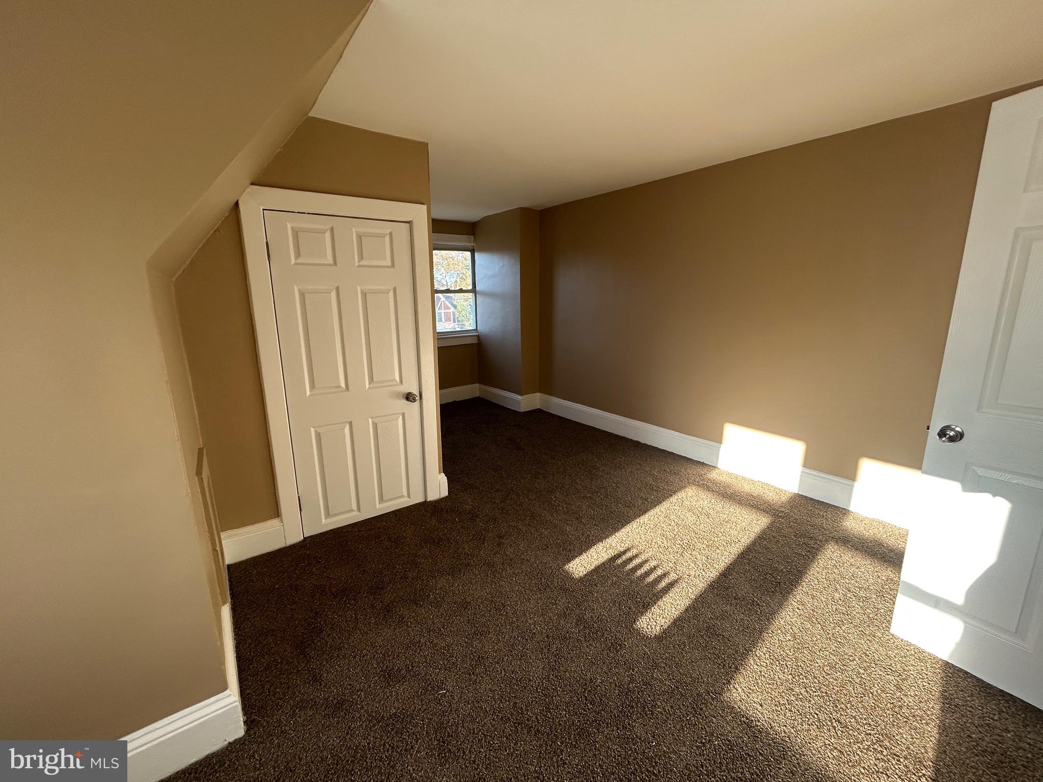 1428 West State Street Trenton, NJ 08618 - Photo 19 of 26 an entryway with a workspace