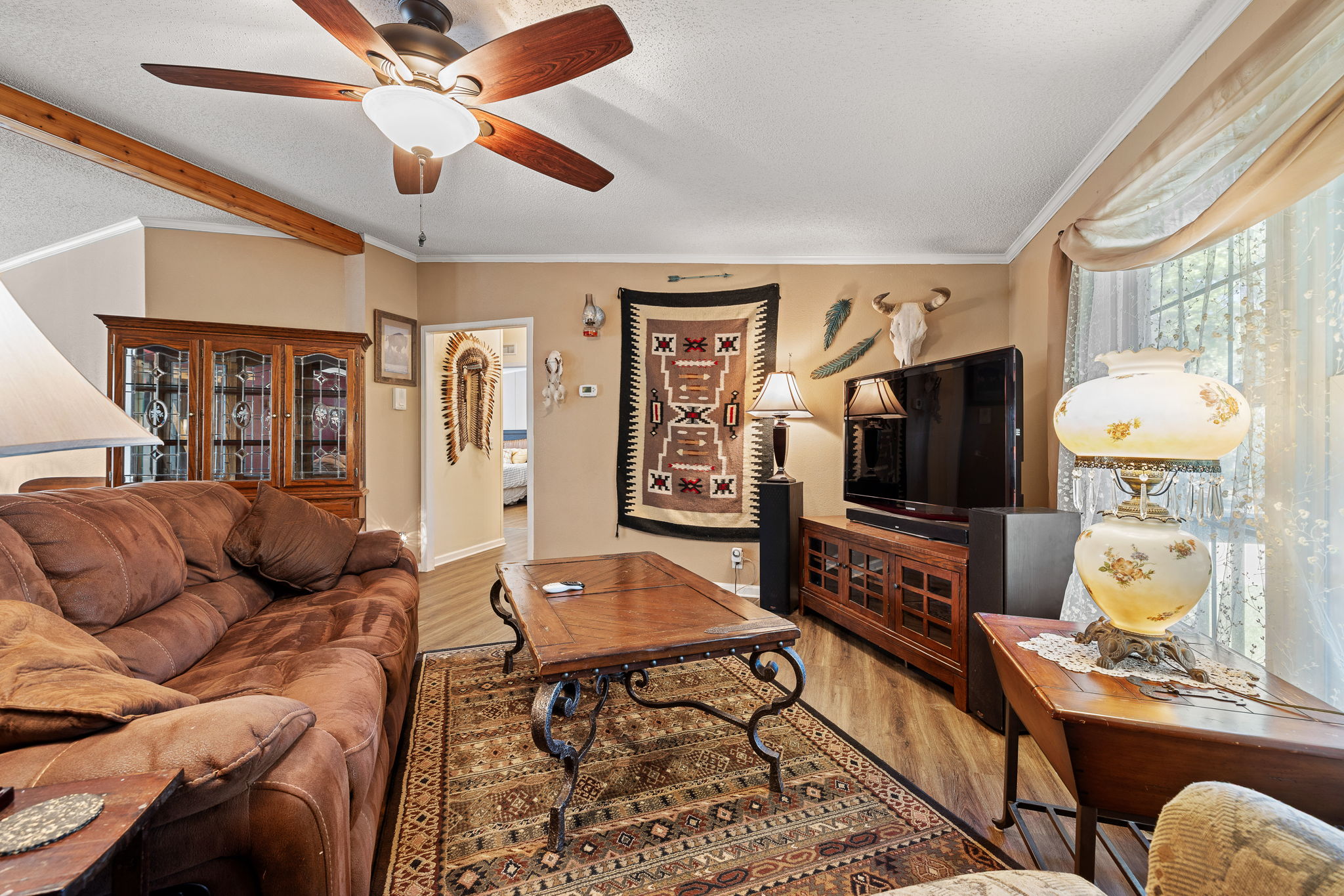 541 Hidden Oaks Drive Elgin, TX 78621 - Photo 6 of 40 Living area opens up to dining room